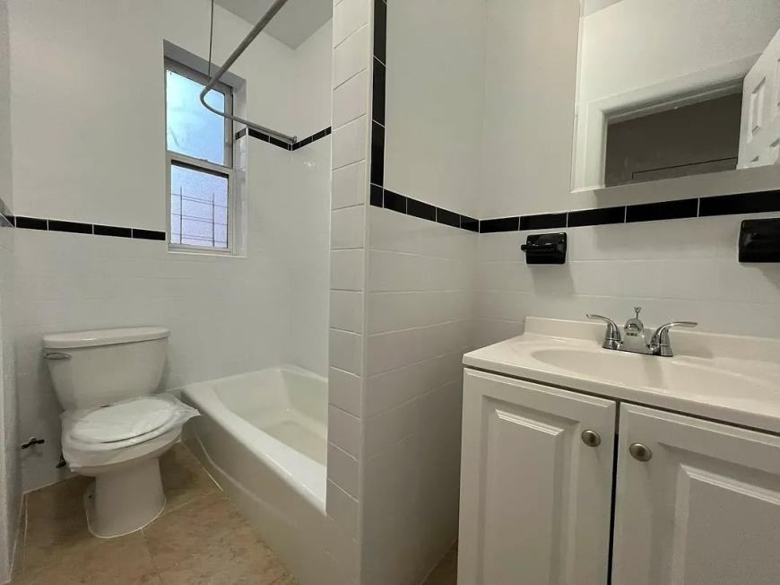 2300 Grand Concourse - Photo 6 of 8