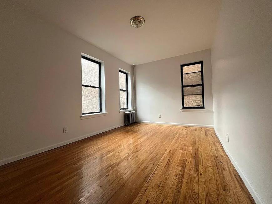 1738 Dr Martin L King Jr Blvd - Photo 2 of 4