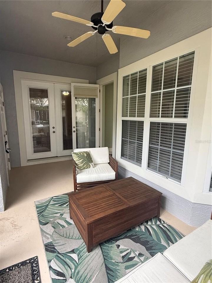 3132 Connemara Dr - Photo 4 of 19