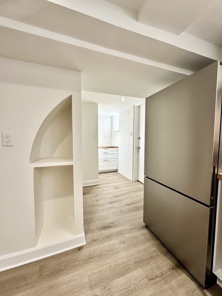 166 Delaware Ave - Photo 3 of 24