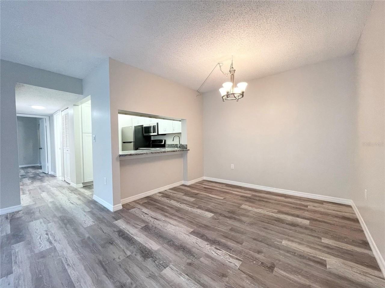1182 Pine Ridge Cir W #C2 - Photo 4 of 30