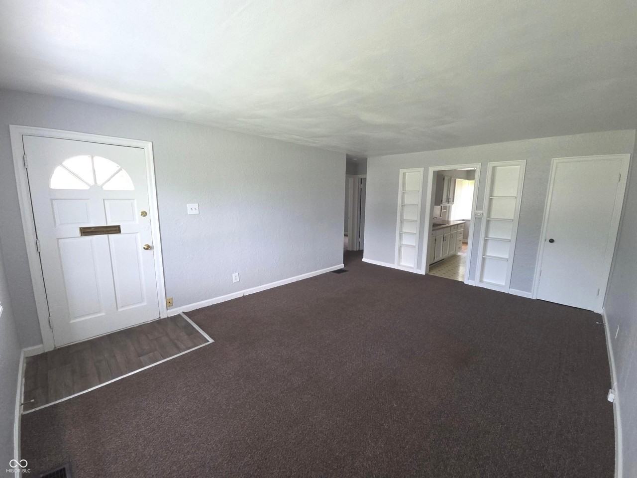73 W Westfield Blvd - Photo 4 of 16