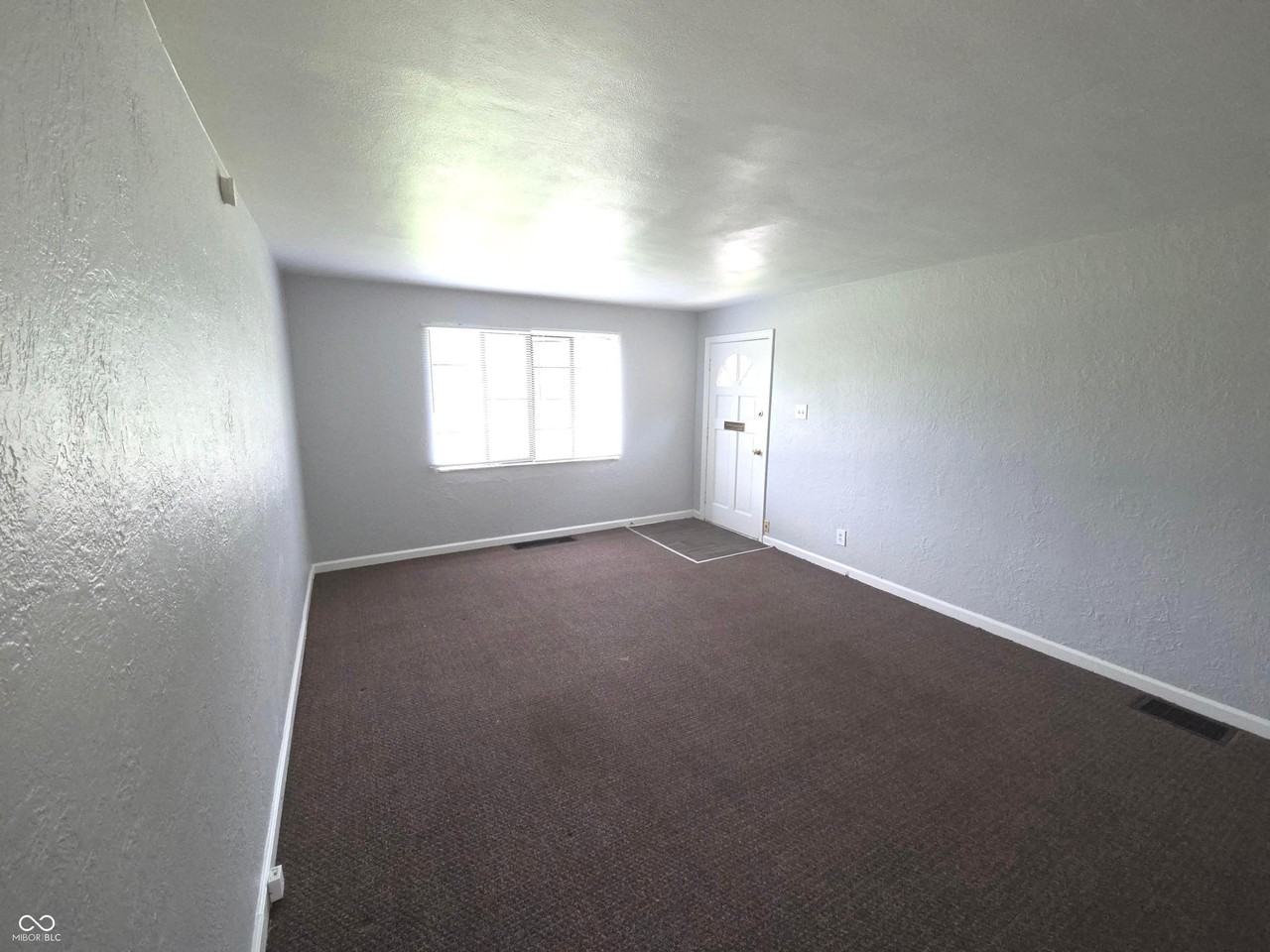 73 W Westfield Blvd - Photo 5 of 16