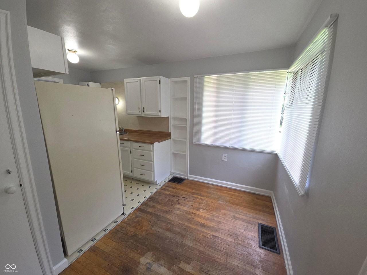 73 W Westfield Blvd - Photo 6 of 16