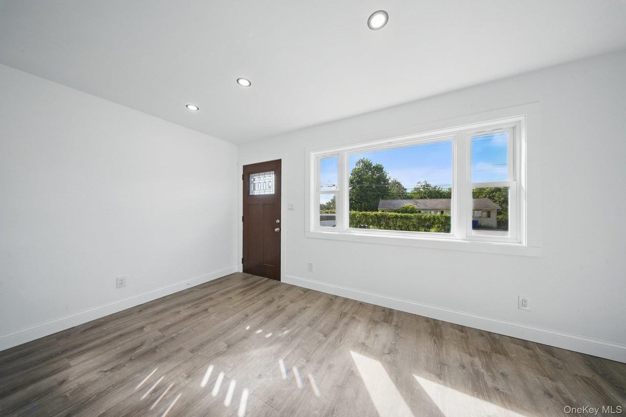 341 Highland Ave Ext - Photo 2 of 23