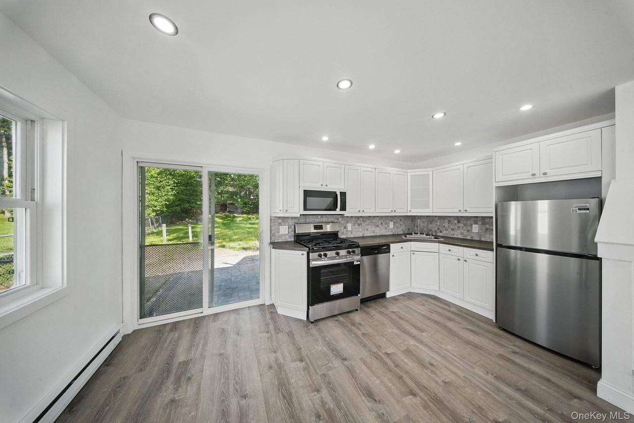 341 Highland Ave Ext - Photo 6 of 23