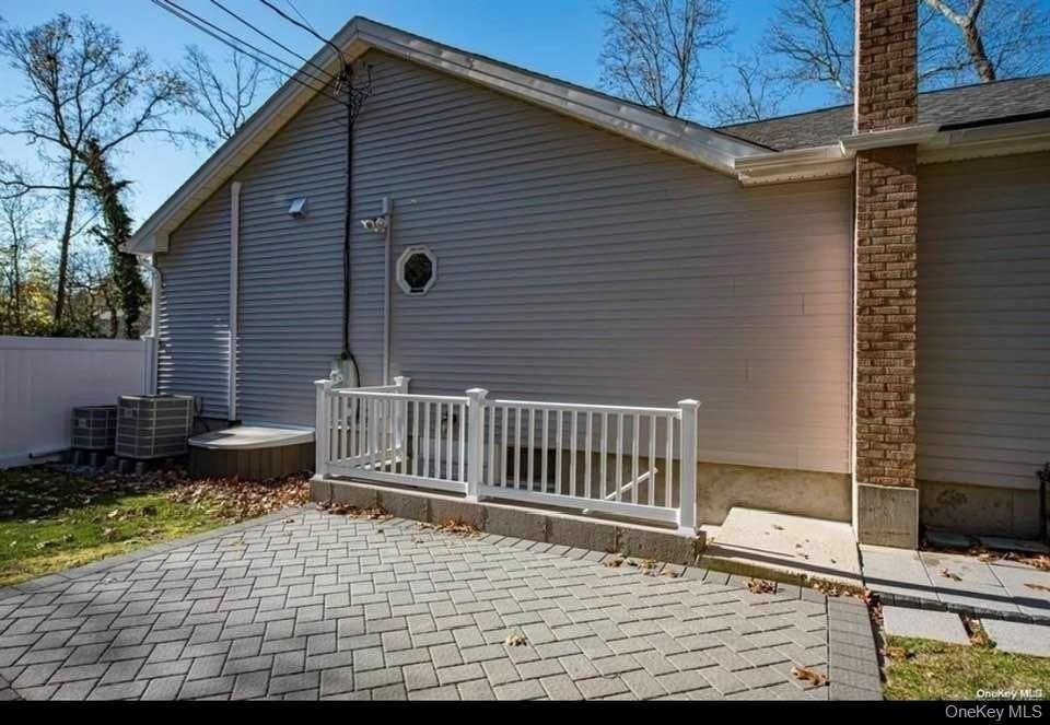 16 Wildwood St - Photo 2 of 8