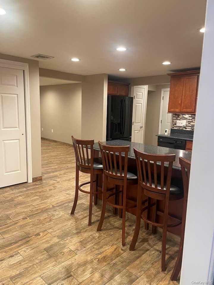 16 Wildwood St - Photo 5 of 8