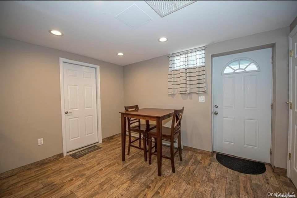 16 Wildwood St - Photo 7 of 8
