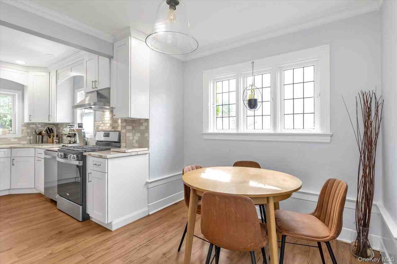 26 Latimer Ct - Photo 5 of 20