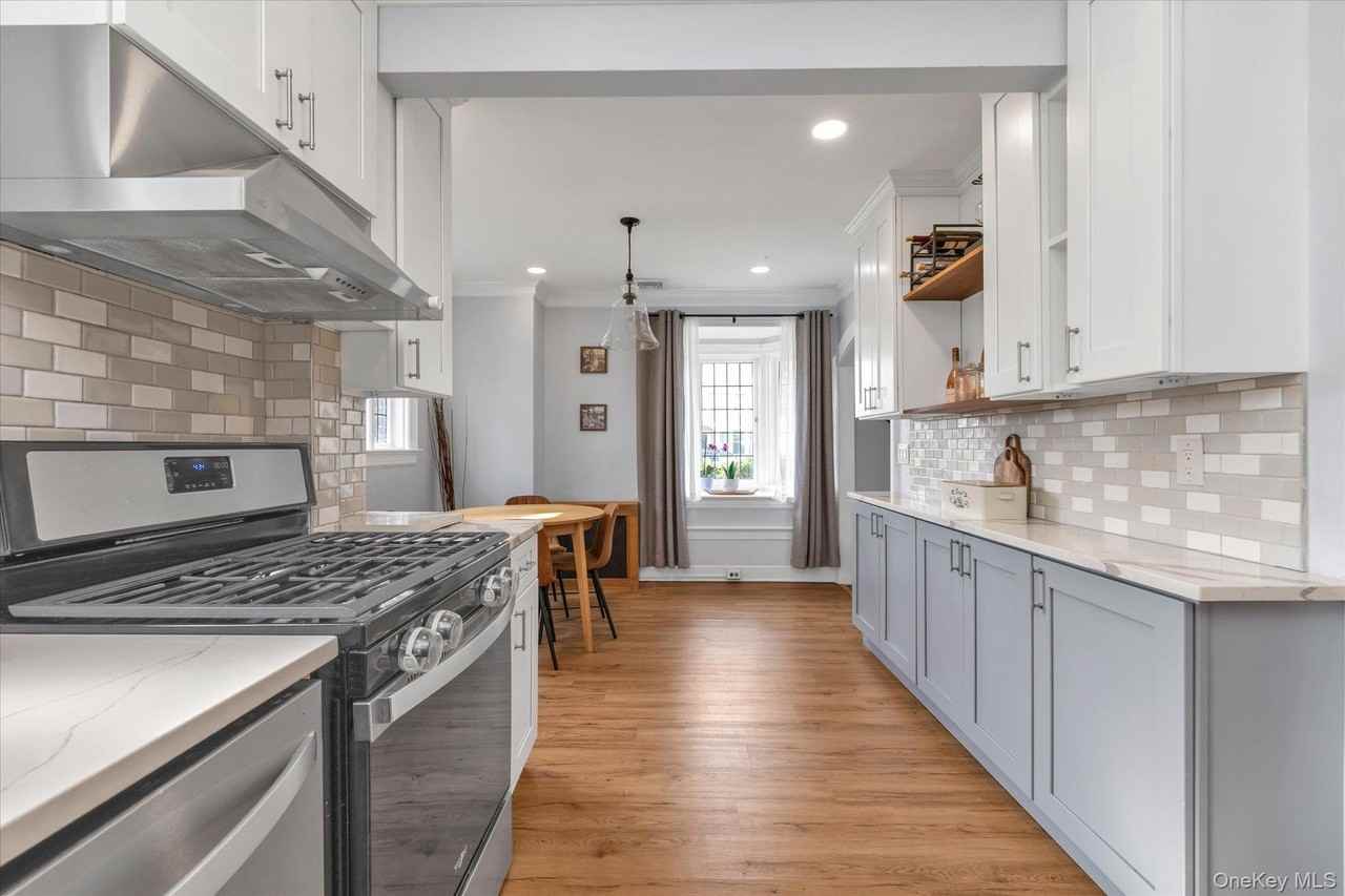 26 Latimer Ct - Photo 6 of 20