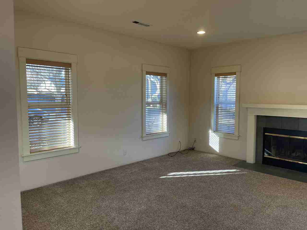 1120 Tolman Creek Rd #SF - Photo 6 of 27