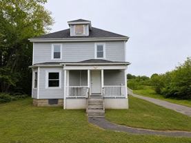 294 Plymouth St - Photo 1 of 1