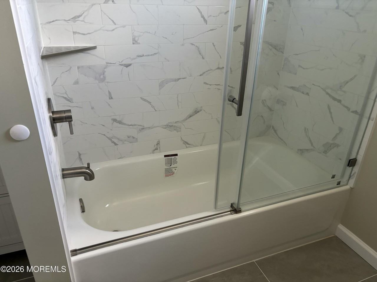 14 Skippers Blvd - Photo 6 of 16