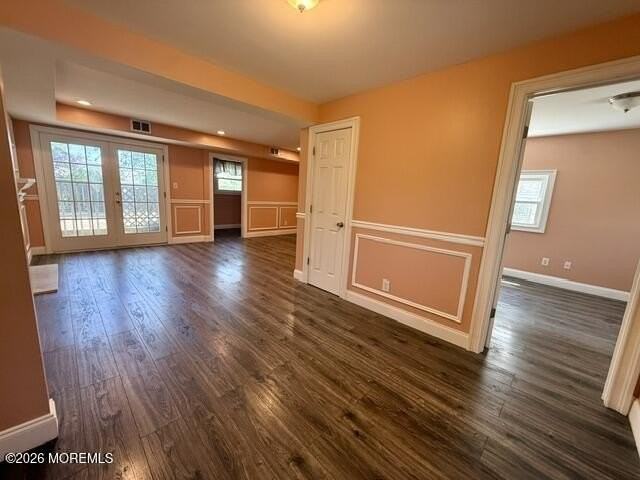 5 Sussex Ct - Photo 6 of 24