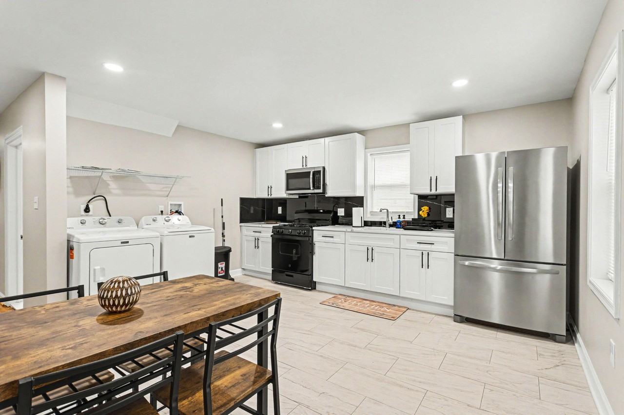 Cypress St - Photo 5 of 26