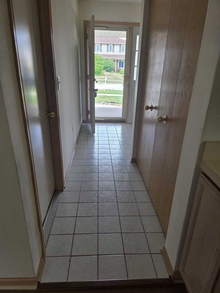 9147 Boardwalk Ter - Photo 6 of 13