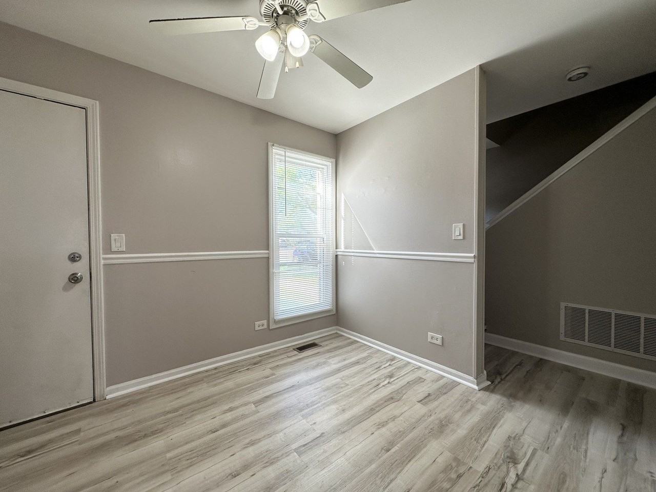 2543 Prairieview Ln S #2543 - Photo 7 of 12