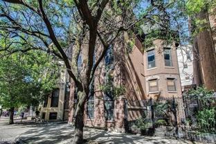 1011 N La Salle Dr #1W - Photo 1 of 1