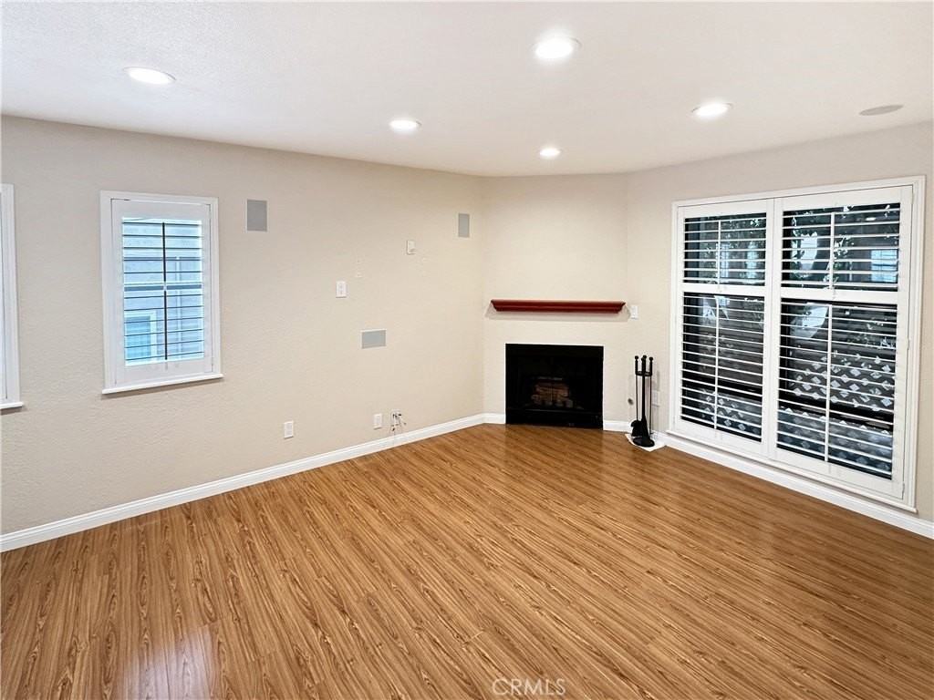 965 E Del Mar Blvd #6 - Photo 2 of 25