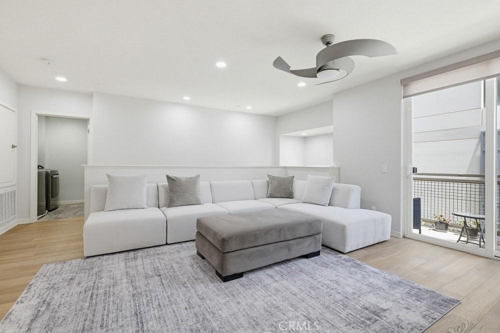 503 Rockefeller - Photo 3 of 50