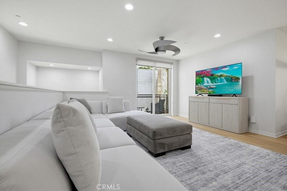 503 Rockefeller - Photo 5 of 50