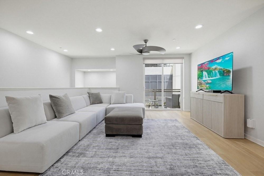 503 Rockefeller - Photo 6 of 50