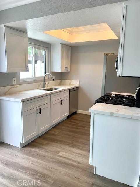 500 N Tustin Ave #111 - Photo 5 of 24