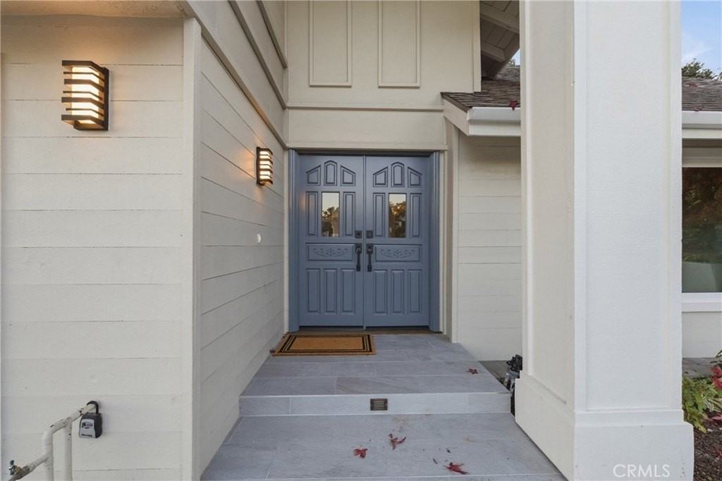 25302 Neptune Dr - Photo 3 of 27