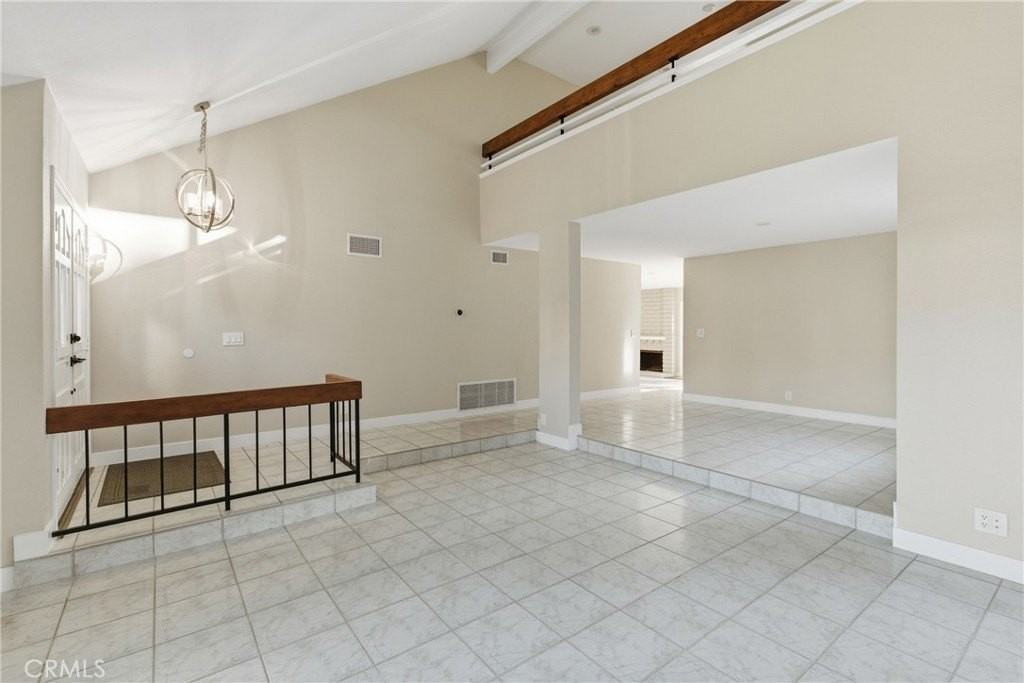 25302 Neptune Dr - Photo 5 of 27