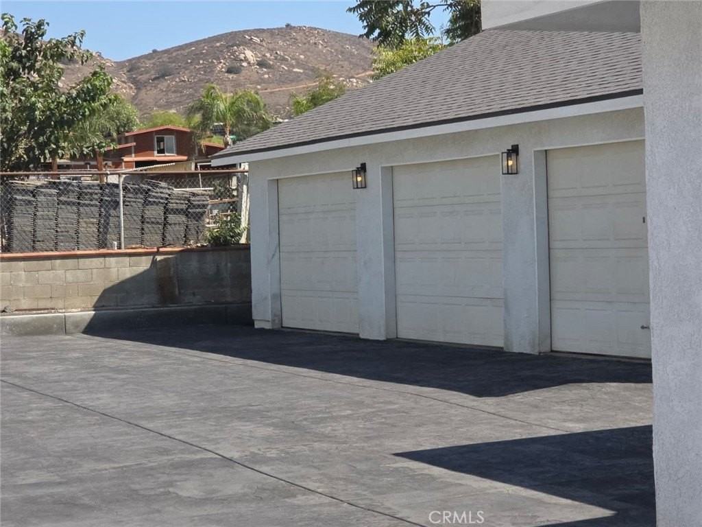3863 California Ave - Photo 3 of 30