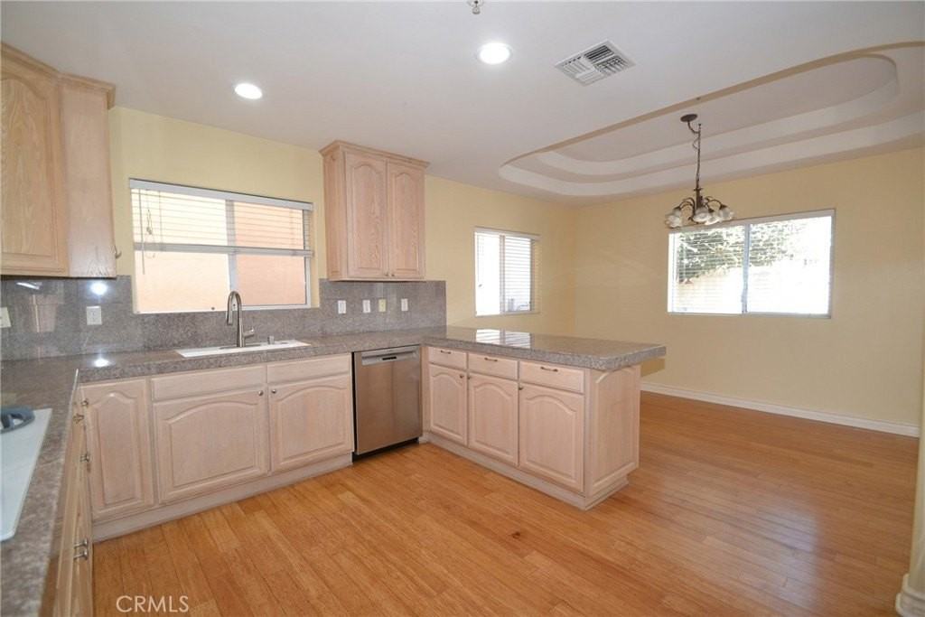 2203 Harriman Ln #B - Photo 5 of 23