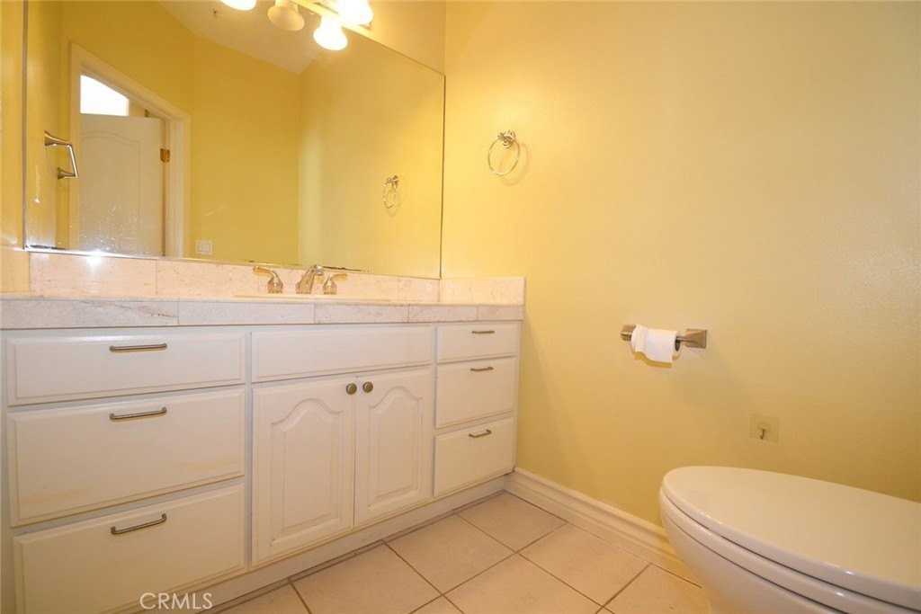 2203 Harriman Ln #B - Photo 6 of 23