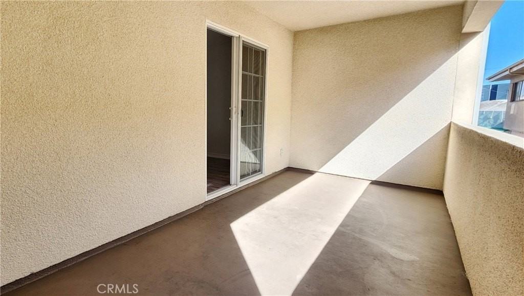 1675 Gramercy Ave #3 - Photo 5 of 34