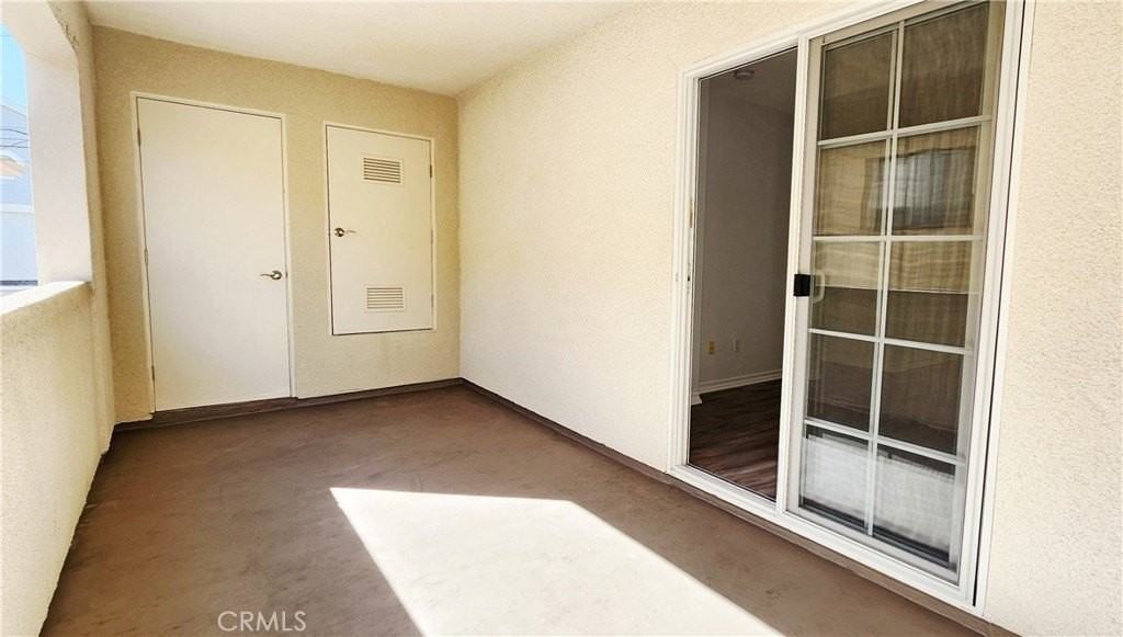 1675 Gramercy Ave #3 - Photo 6 of 34