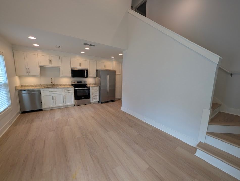 1531 Payne St #1 - Photo 2 of 11