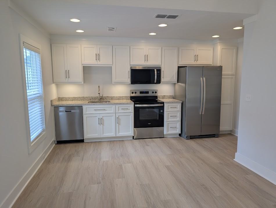 1531 Payne St #1 - Photo 3 of 11