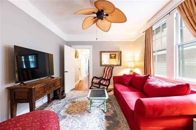 7041 Magazine St - Photo 6 of 16