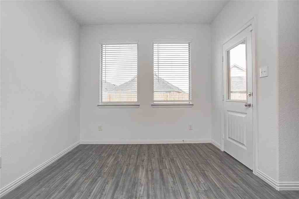 14800 Mainstay Way - Photo 6 of 30