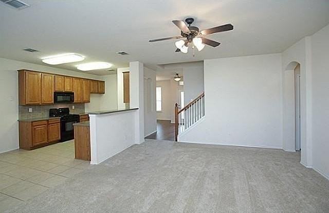 1407 Hazelwood Dr - Photo 5 of 22