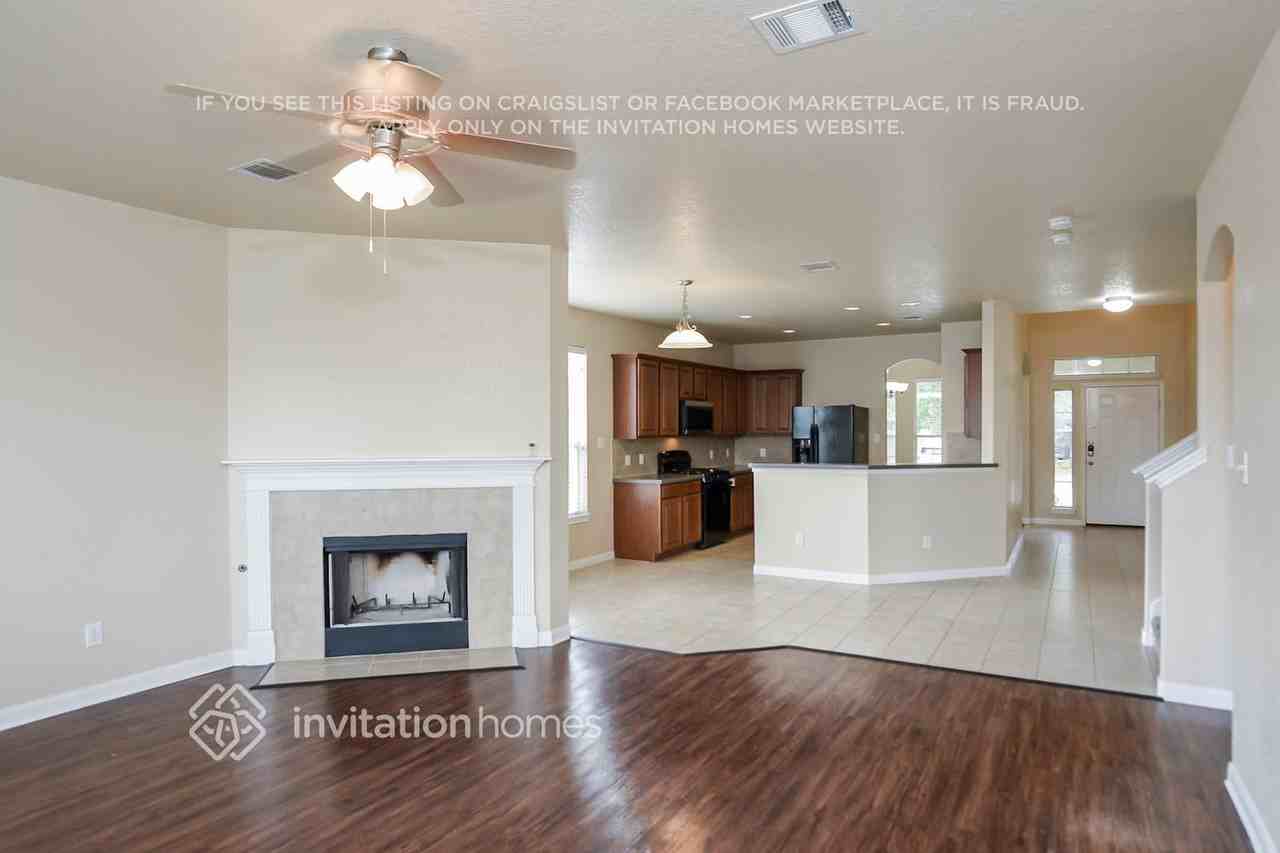 8410 Western Way - Photo 2 of 15