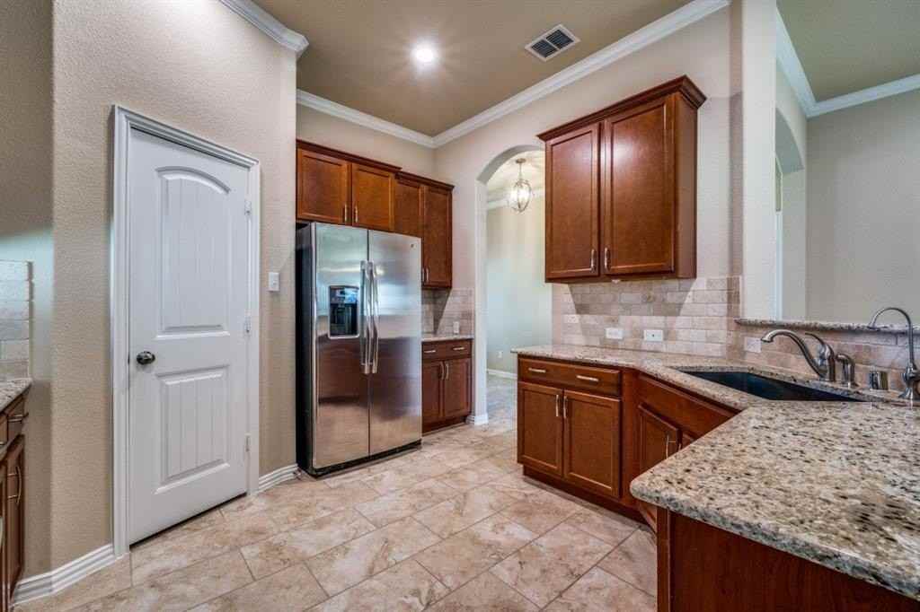 16708 Central Garden Ln - Photo 3 of 25