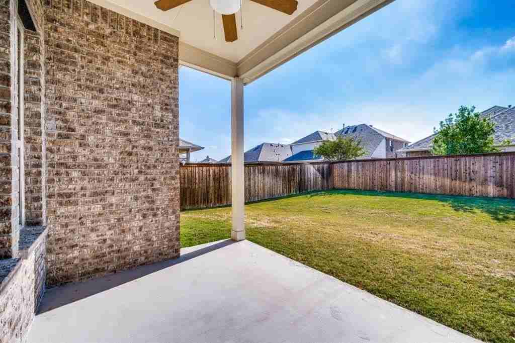 16708 Central Garden Ln - Photo 6 of 25