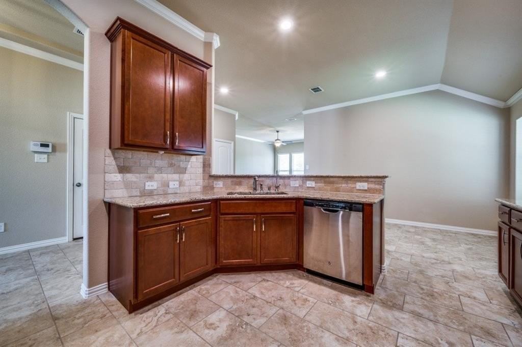 16708 Central Garden Ln - Photo 7 of 25