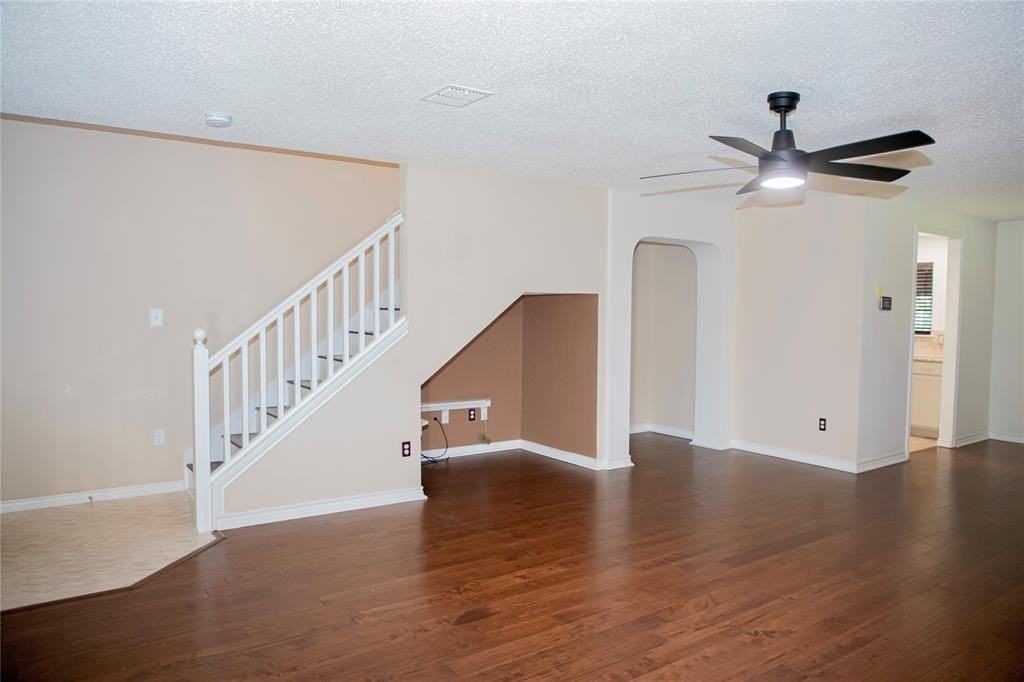 2201 Driskell Ln - Photo 4 of 28