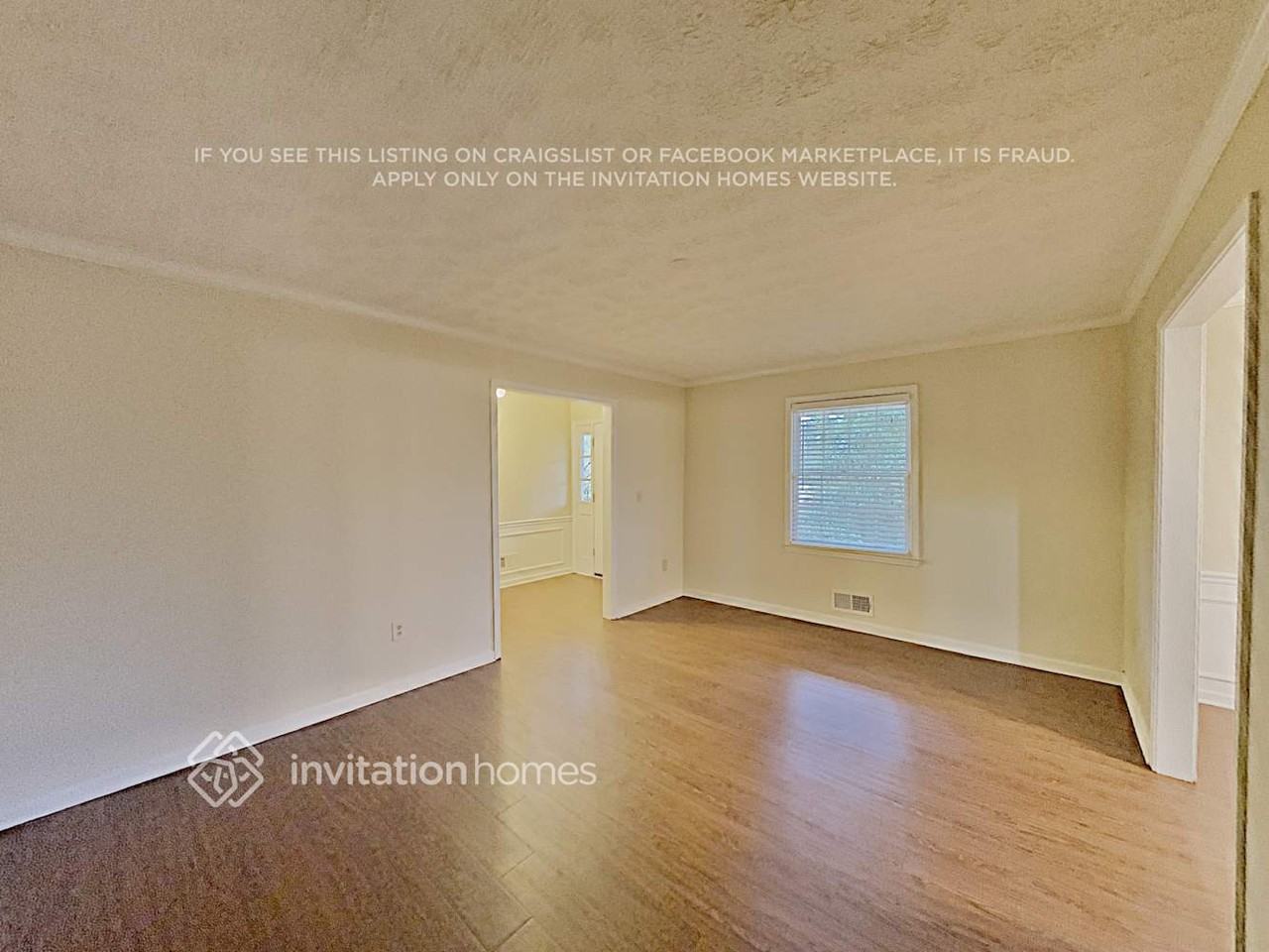 3913 Plantation Dr - Photo 4 of 19