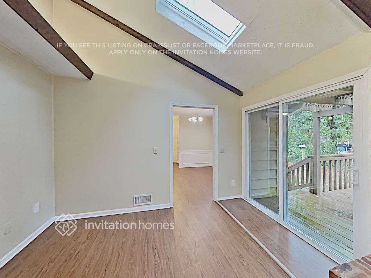 3913 Plantation Dr - Photo 6 of 19