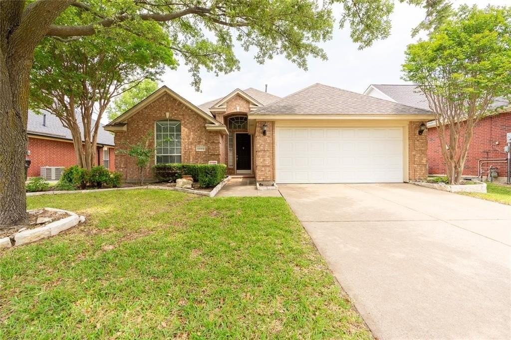 11990 Cobblestone Dr - Photo 2 of 32