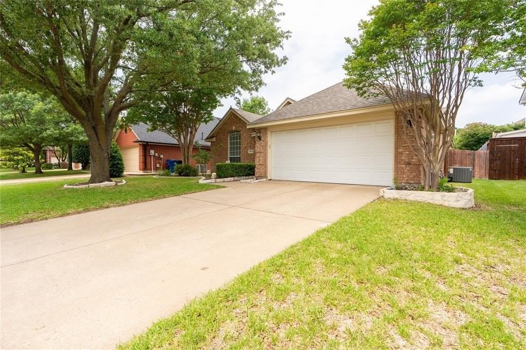 11990 Cobblestone Dr - Photo 4 of 32
