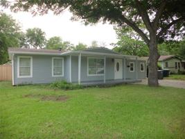 featured image of 3008 Scottsbluff Dr